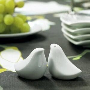Love Birds Salt & Pepper Shakers